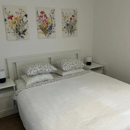 Bodza Vendeghaz بيت للعطل Badacsonyörs